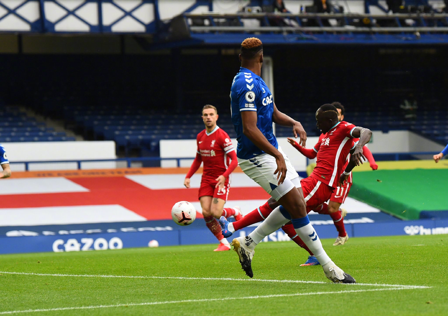 但他对防守 但他对防守